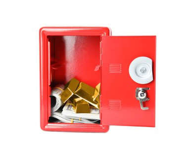 Çelik kasa, para ve altın külçeleri beyaza izole edilmiş.