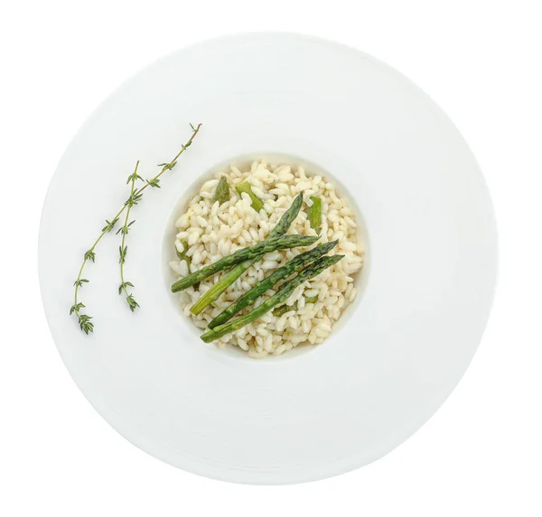 Risoto Delicioso Com Espargos Isolados Branco Vista Superior — Fotografia de Stock