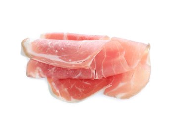Beyaz arkaplanda lezzetli prosciutto, üst görünüm