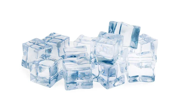 Cubos Hielo Cristalinos Aislados Blanco —  Fotos de Stock