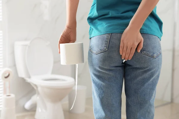 Woman Toilet Paper Suffering Hemorrhoid Rest Room Closeup — 스톡 사진