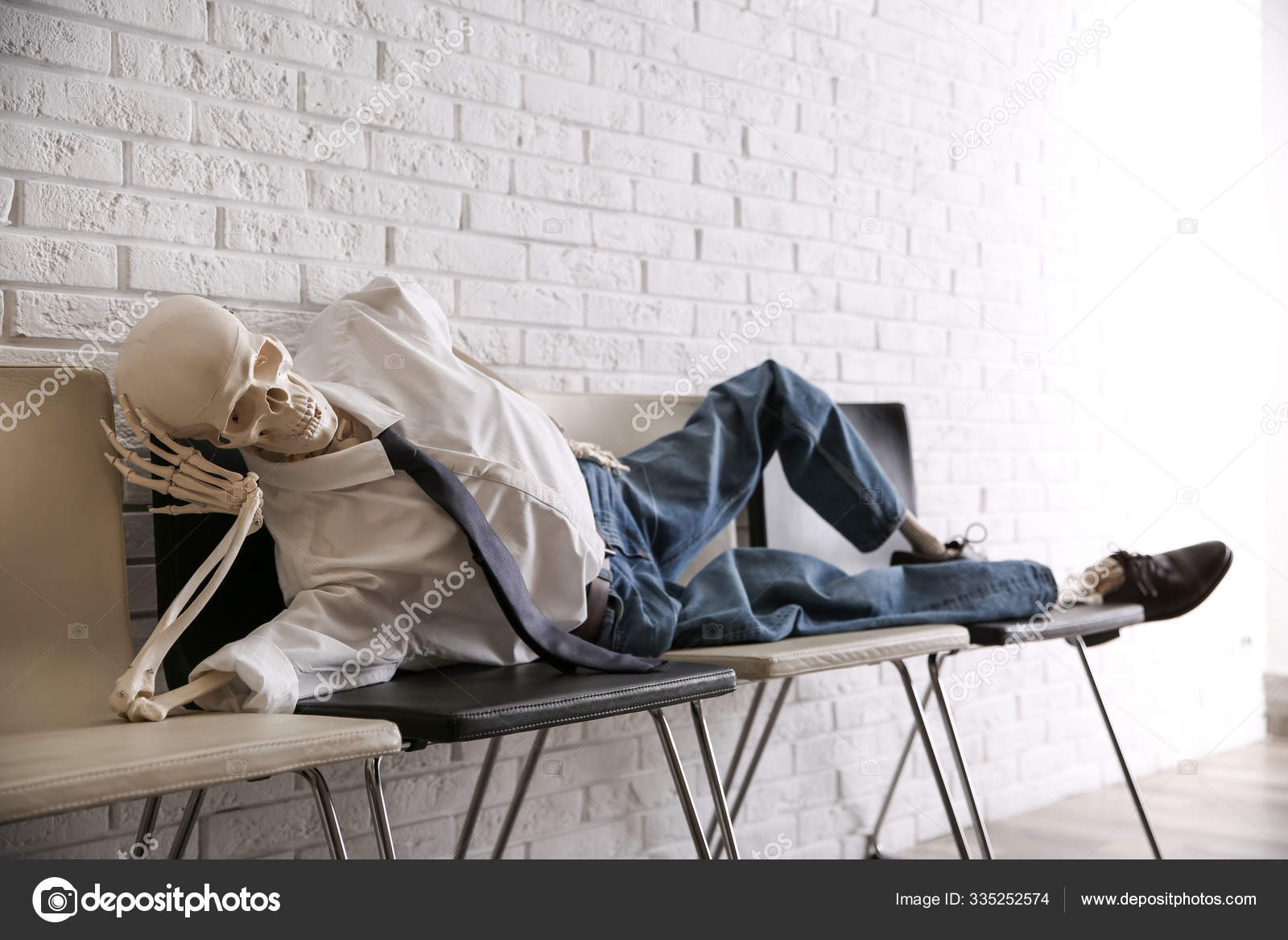 Featured image of post Foto De Uma Caveira Sentada Esperando Essa pagina fala sobre militarismo e busca ajudar o policial militar foi atingido por disparos de arma de fogo efetuados por dois indiv duos que estavam em uma moto no momento em que ele efetuava a pris o de um terceiro indiv duo que praticava roubo por aquele bairro