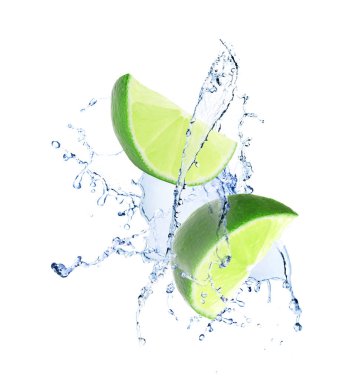 Aloe Vera dilimler beyaz arka plan üzerinde