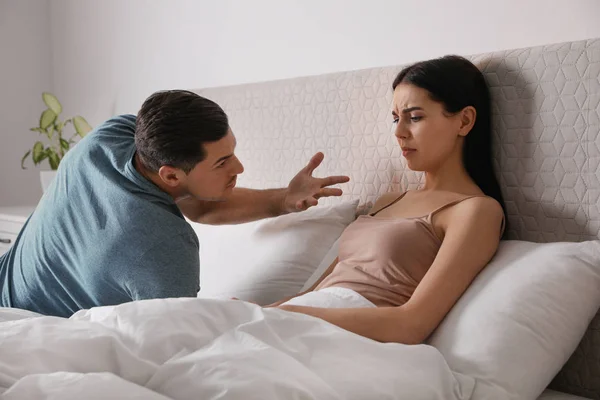 Couple Quarreling Bed Home Relationship Problems — Stock Photo, Image