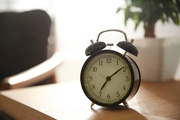 Alarm Clock Wooden Table Home Morning Time — Stok fotoğraf