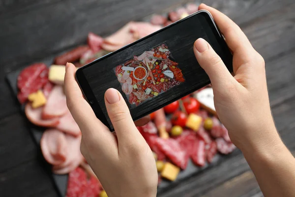 Blogger Taking Picture Food Table Closeup — Stock Photo, Image