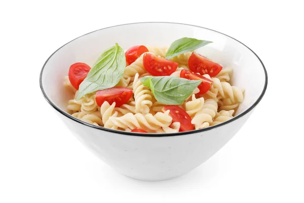 Deliciosa massa fusilli com tomates isolados em branco — Fotografia de Stock