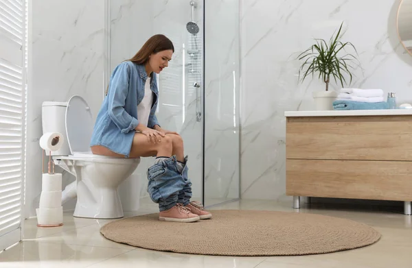 Woman Suffering Hemorrhoid Toilet Bowl Rest Room — 스톡 사진