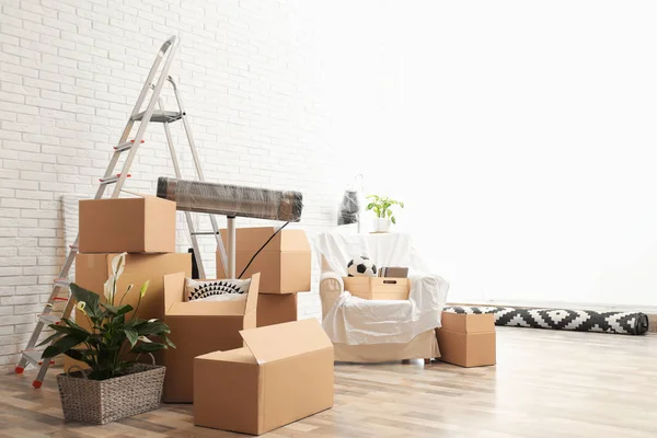 Cardboard Boxes Household Stuff Living Room Moving Day — Stock Photo, Image