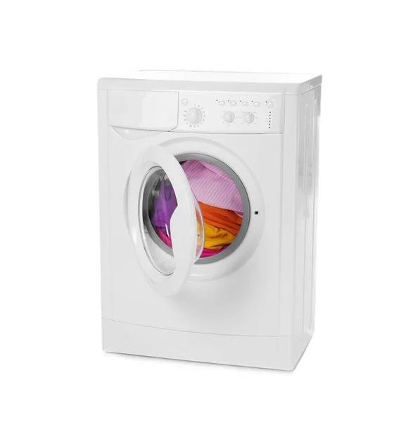 Modern Tvättmaskin Med Tvätt Isolerad Vitt — Stockfoto