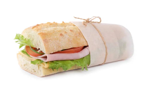 Sandwich savoureux au jambon isolé sur blanc — Photo