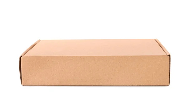 Caja de cartón aislada en blanco. Burla para el diseño —  Fotos de Stock