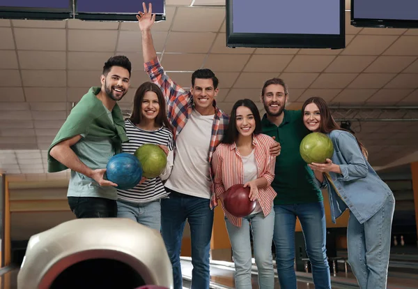 Group Friends Balls Bowling Club — Stock Photo, Image