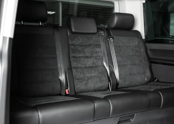 Interior Carro Moderno Com Assentos Couro Confortáveis — Fotografia de Stock