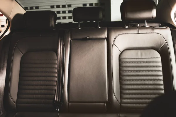 Сучасний Інтер Автомобіля Зручними Шкіряними Сидіннями — стокове фото