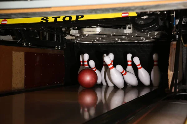 Labda Ütő Csapok Sikátorban Bowling Klub — Stock Fotó