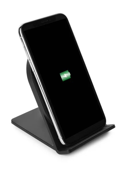 Мобільний Телефон Заряджається Бездротовою Прокладкою Ізольовано Білому — стокове фото