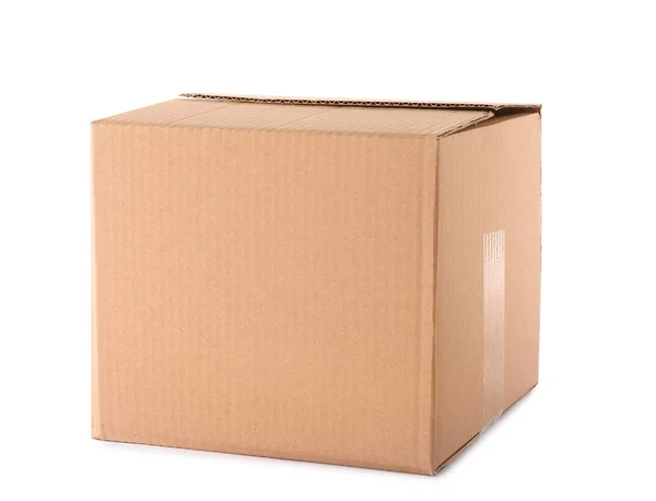 Boîte en carton isolée sur blanc. Maquette pour le design — Photo