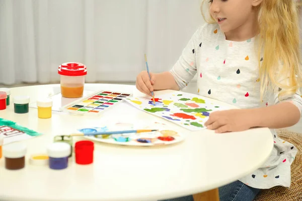 Petite Peinture Enfant Table Lumineuse Gros Plan — Photo