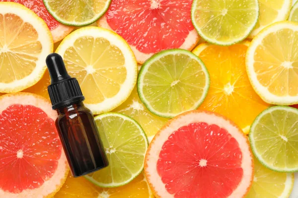 Bottle Essential Oil Pile Citrus Slices Flat Lay Space Text — Stock Photo, Image