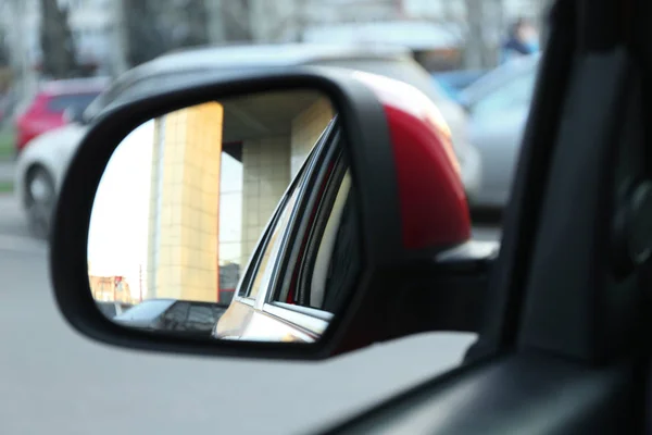 Zijaanzicht Spiegel Van Moderne Auto Buiten Close — Stockfoto