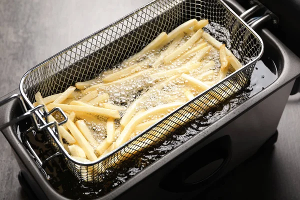 Cooking Delicious French Fries Hot Oil — Stock Photo, Image