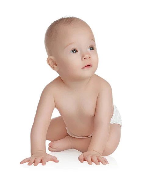 Leuke kleine baby in luier op witte achtergrond — Stockfoto