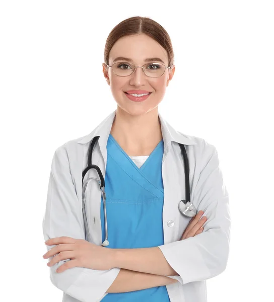 Portrait de médecin avec stéthoscope sur fond blanc — Photo