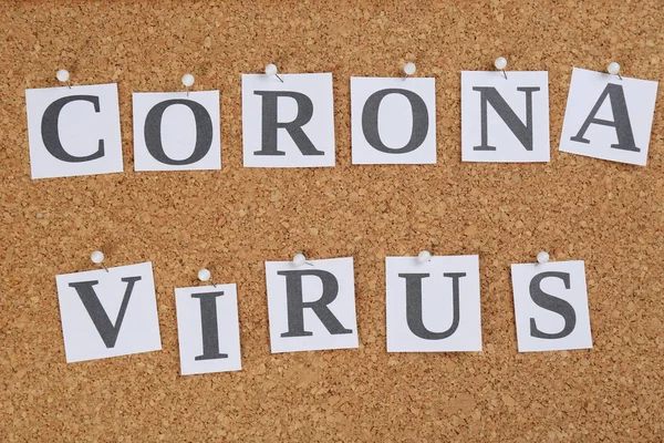 Słowa Corona Virus Przypięte Korka Widok Góry — Zdjęcie stockowe