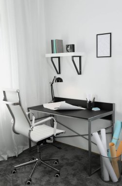 Rahat bir iş yeri olan şık bir oda. Tasarım fikri