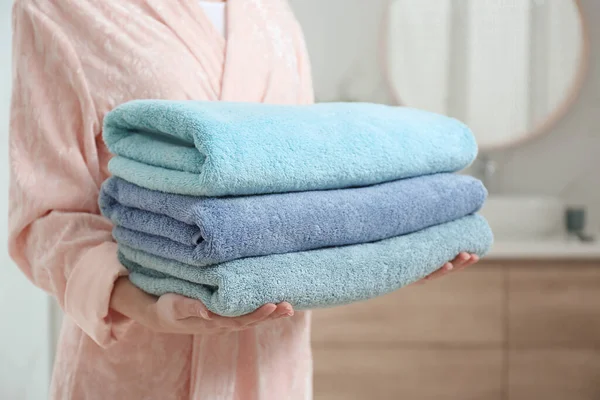 Woman Holding Fresh Towels Bathroom Closeup — Stock Photo, Image