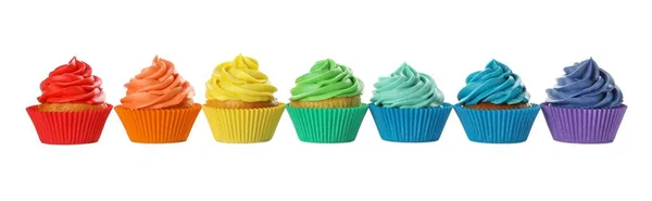 Deliciosos Cupcakes Aniversário Decorados Com Creme Isolado Branco — Fotografia de Stock