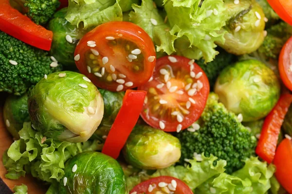 Salade Savoureuse Aux Choux Bruxelles Vue Sur Dessus — Photo