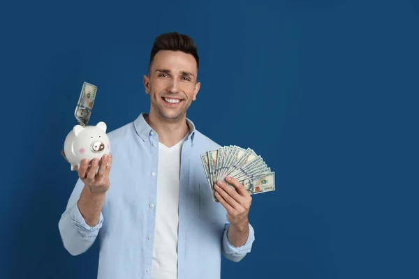 Happy Man Cash Money Piggybank Blue Background — Stock Photo, Image