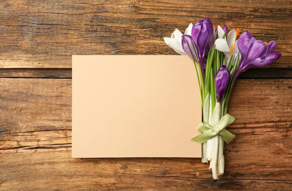 Beautiful Spring Crocus Flowers Blank Card Wooden Table Flat Lay — Stock Photo, Image