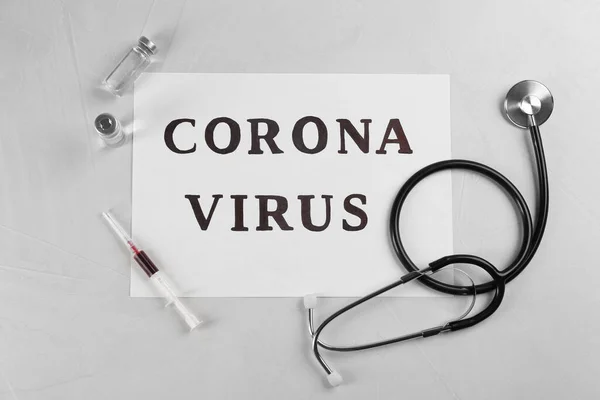 Папір Словами Corona Virus Стетоскоп Світлому Фоні Плоский — стокове фото