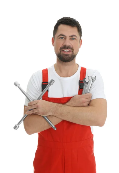 Portret Van Professionele Automonteur Met Sleutels Witte Achtergrond — Stockfoto