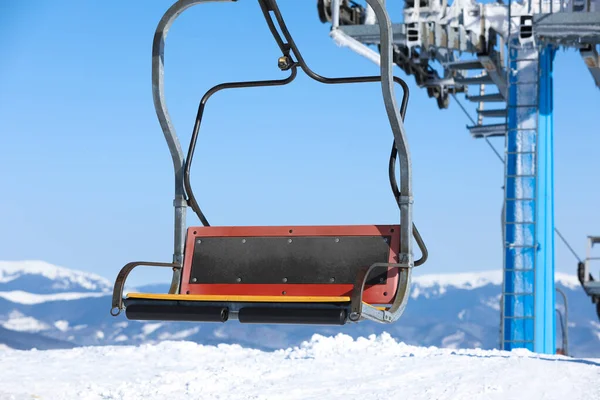 Empty Chairlift Mountain Ski Resort Winter Vacation — Stock Photo, Image