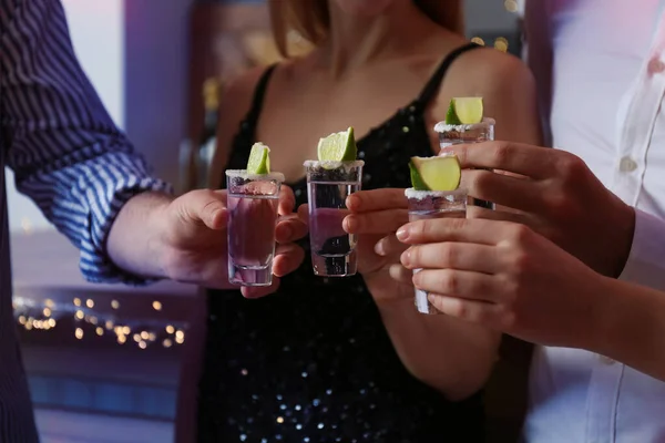 Young People Toasting Mexican Tequila Shots Bar Closeup — Stock Photo, Image