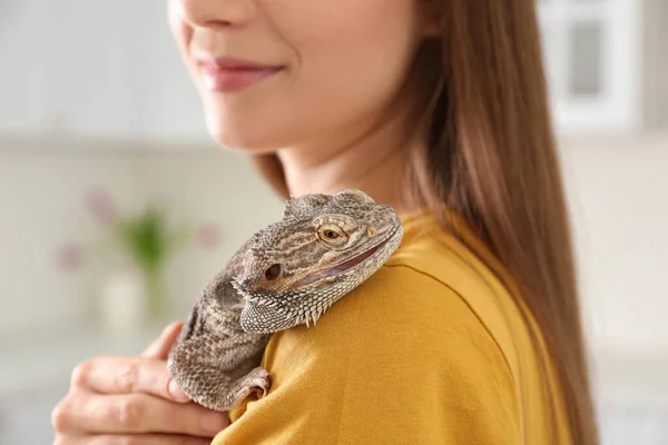 Woman Holding Bearded Lizard Indoors Closeup Exotic Pet — Stock Photo, Image