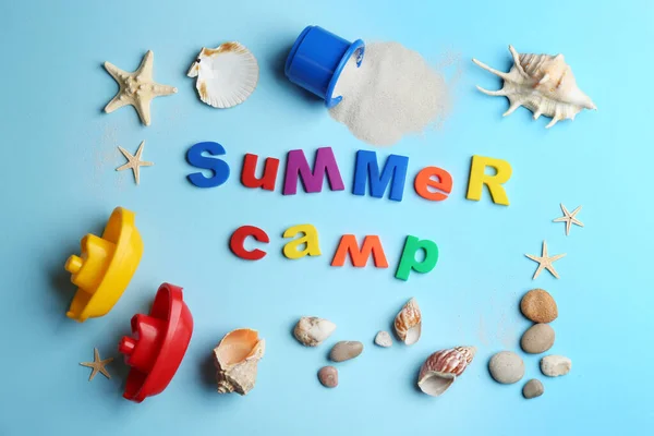 Flat Lay Composição Com Frase Summer Camp Feito Letras Ímã — Fotografia de Stock