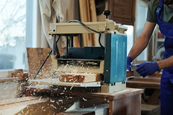 Professional Carpenter Working Grinding Machine Shop Closeup — Stock Photo, Image
