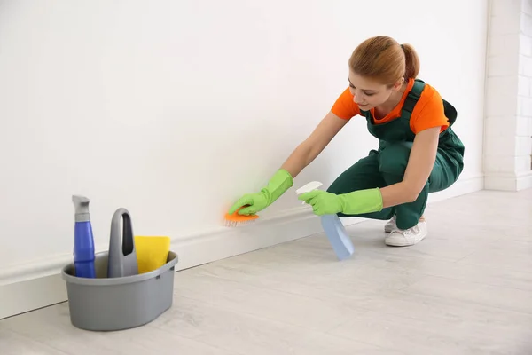 Professional Young Janitor Uniform Cleaning Room — Stock Photo, Image