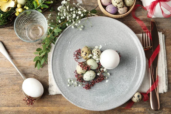 Feestelijke Paastafel Met Prachtige Bloemdecoratie Vlakke Lay — Stockfoto