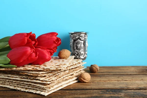 Composición Con Matzos Pascua Sobre Mesa Madera Espacio Para Texto — Foto de Stock