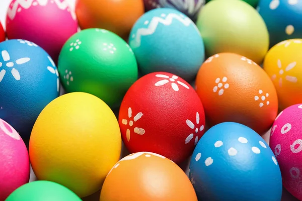 Huevos Pascua Coloridos Con Diferentes Patrones Como Fondo Primer Plano — Foto de Stock