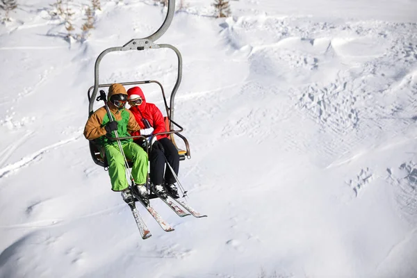 Benutzer Des Sessellifts Skigebiet Platz Für Text Winterurlaub — Stockfoto