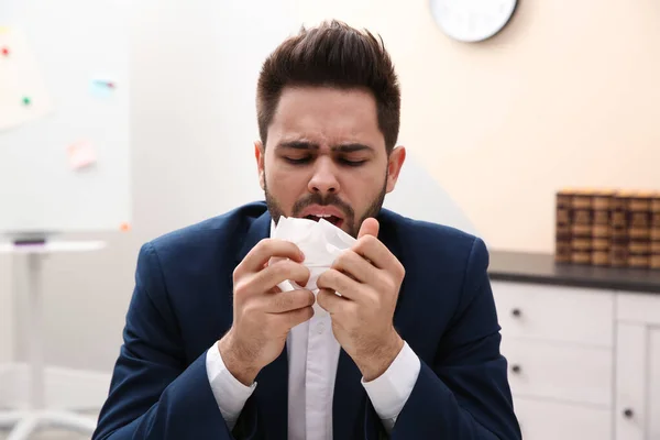 Joven Enfermo Trabajo Virus Gripe — Foto de Stock