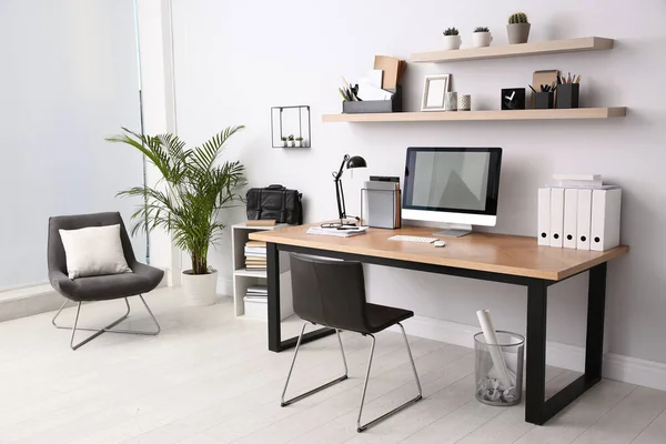 Ordinateur Moderne Sur Table Intérieur Bureau Lieu Travail Élégant — Photo