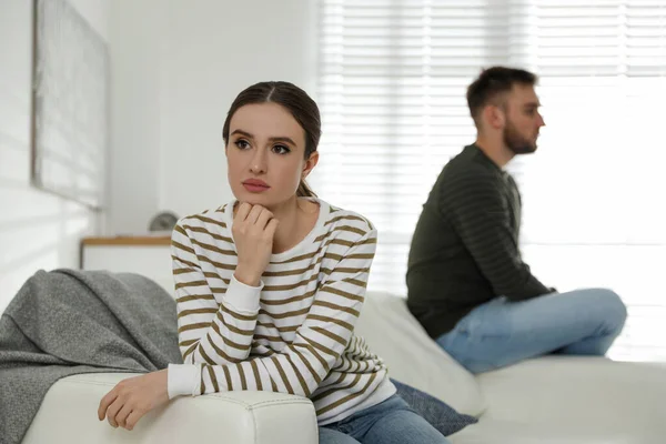 Young Couple Quarreling Home Jealousy Relationship — Stock Photo, Image